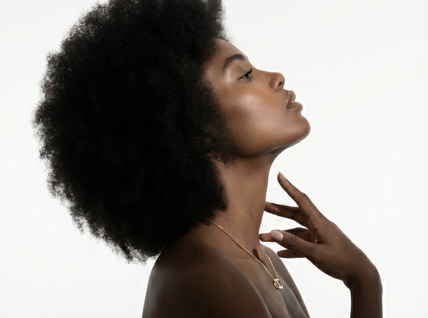 INFINITE DIAMOND PENDANT NECKLACE 18K YELLOW GOLD EDITION 18K Yellow Gold | Natural Diamonds | Finished in Canada - Image 3